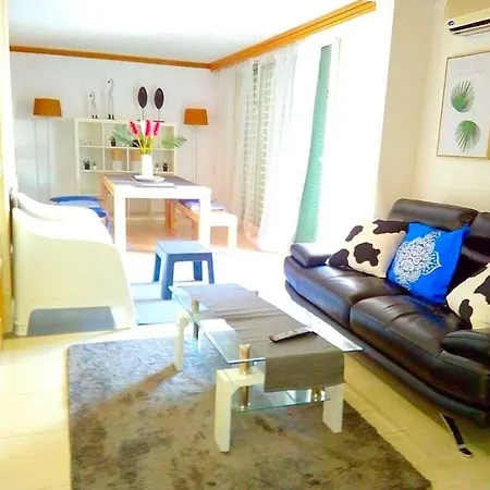 Charming Pool Duplex Bbk & Garden Holiday home Sesimbra