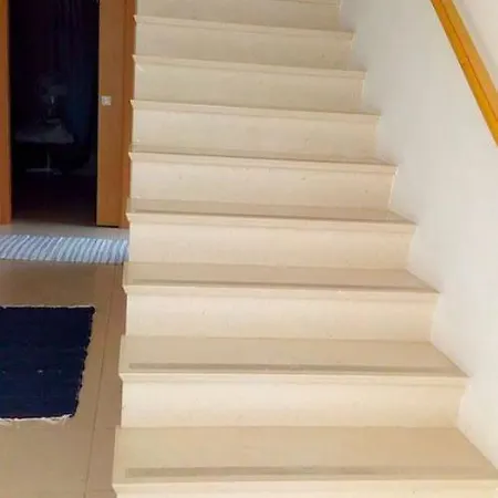 Lisbon South Bank Charming Pool Duplex & Garden Bbk *