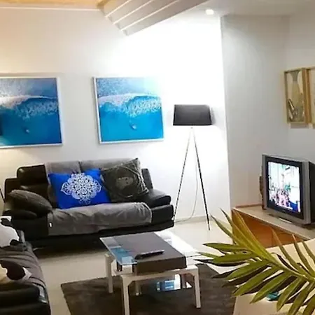 Lisbon South Bank Charming Pool Duplex & Garden Bbk *