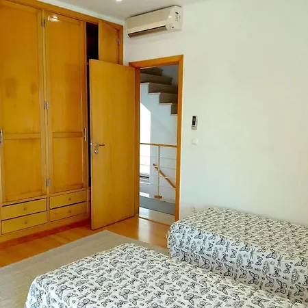 Lisbon South Bank Charming Pool Duplex & Garden Bbk 펜션 세심브라