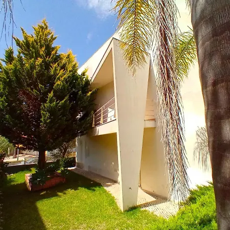 펜션 Lisbon South Bank Charming Pool Duplex & Garden Bbk *