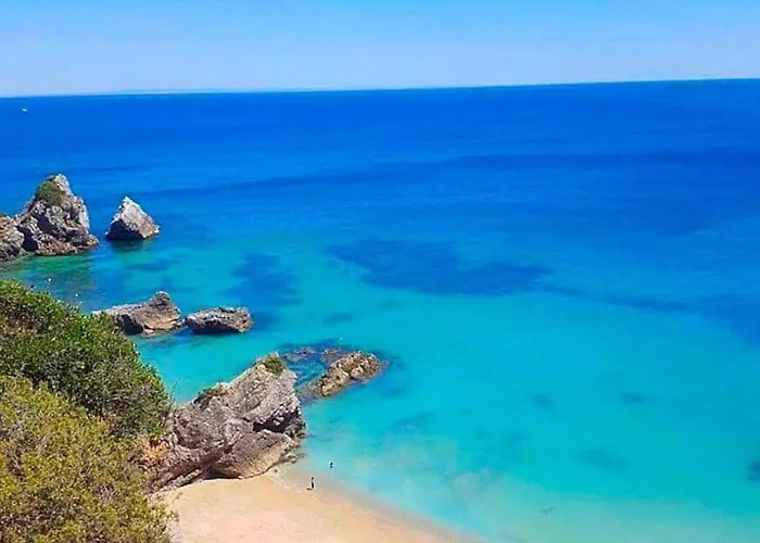 Lisbon South Bank Charming Pool Duplex & Garden Bbk Sesimbra