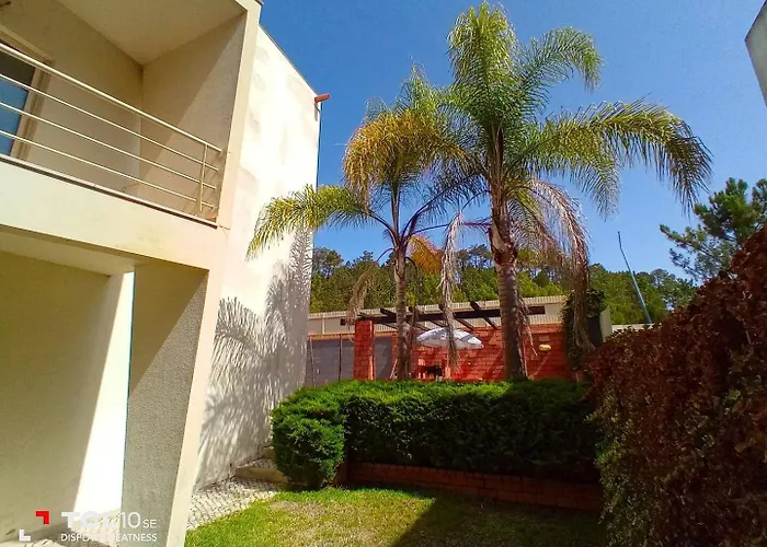 Lisbon South Bank Charming Pool Duplex & Garden Bbk Sesimbra