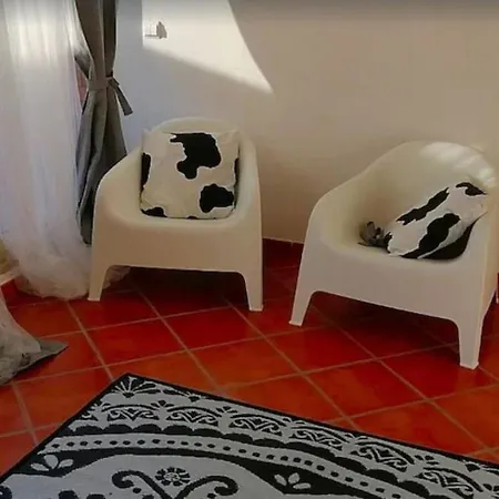 Casa vacanze Lisbon South Bank Charming Pool Duplex & Garden Bbk Sesimbra