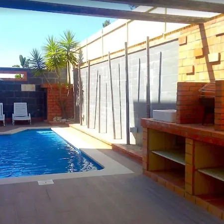 Pool 10 Guests Garden Bbq Near Beaches Semesterbostad Sesimbra