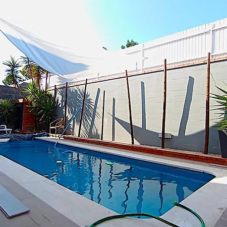 Charming Pool Duplex Bbk & Garden Дом отдыха Сесимбра