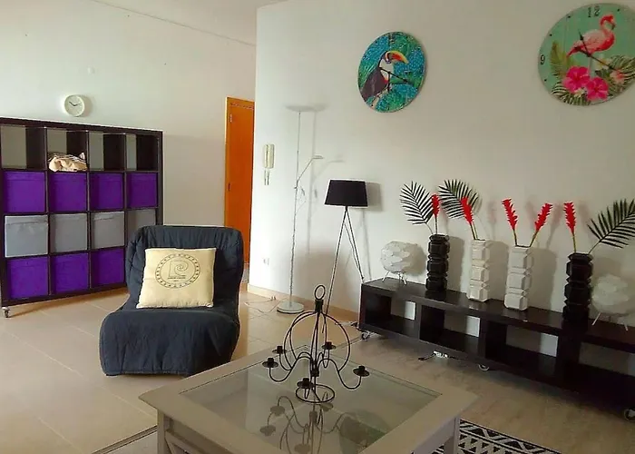 Lisbon South Bank Charming Pool Duplex & Garden Bbk *