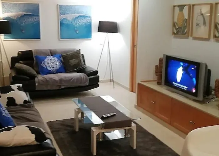 Lisbon South Bank Charming Pool Duplex & Garden Bbk