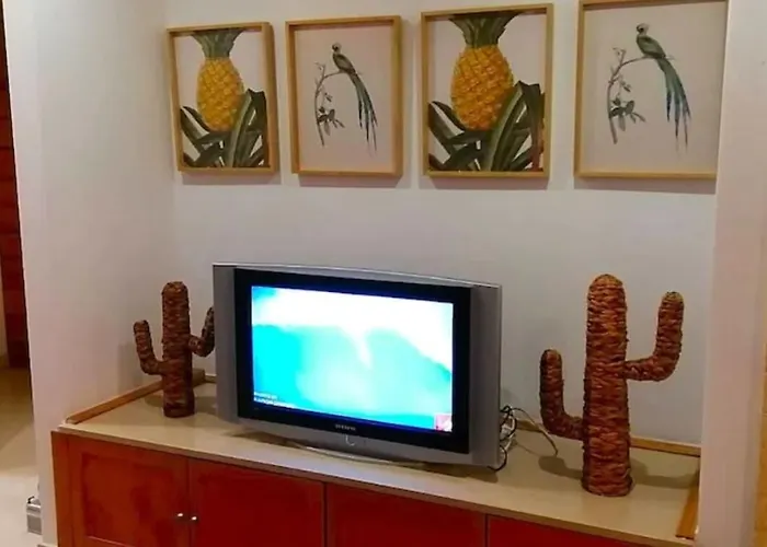 Lisbon South Bank Charming Pool Duplex & Garden Bbk Дом отдыха Сесимбра