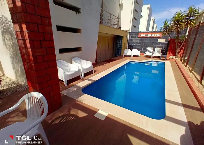 Lisbon South Bank Charming Pool Duplex & Garden Bbk