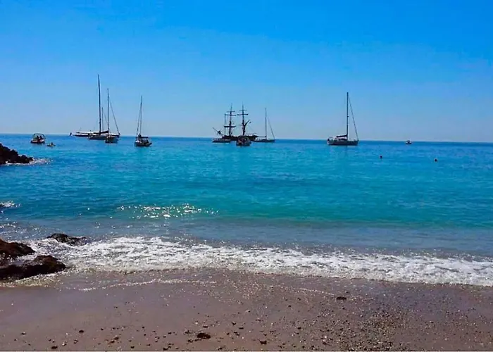 Lisbon South Bank Charming Pool Duplex & Garden Bbk Дом отдыха Сесимбра