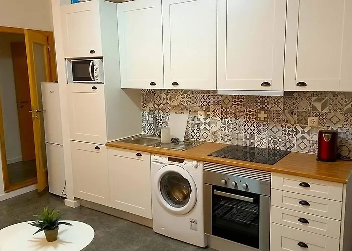 Lisbon South Bank Charming Pool Duplex & Garden Bbk Дом отдыха *