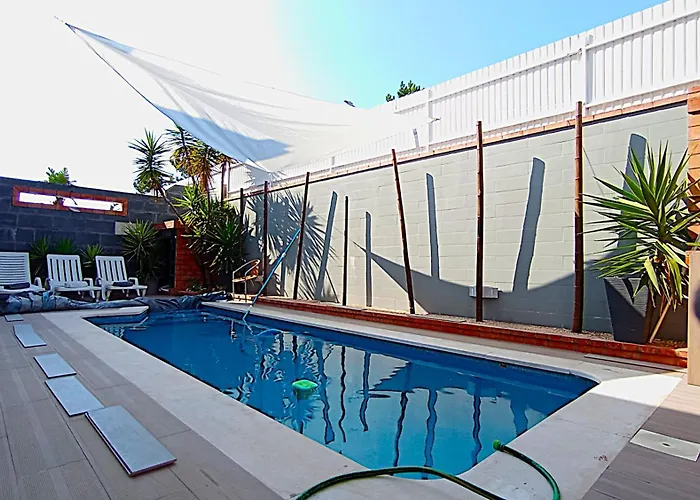 Pool 10 Guests Garden Bbq Near Beaches 度假居 *