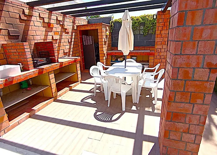 Pool 10 Guests Garden Bbq Near Beaches *